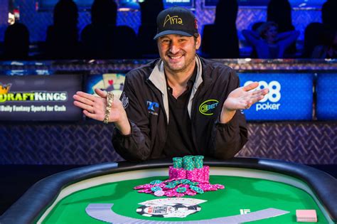 Phil Hellmuth .
